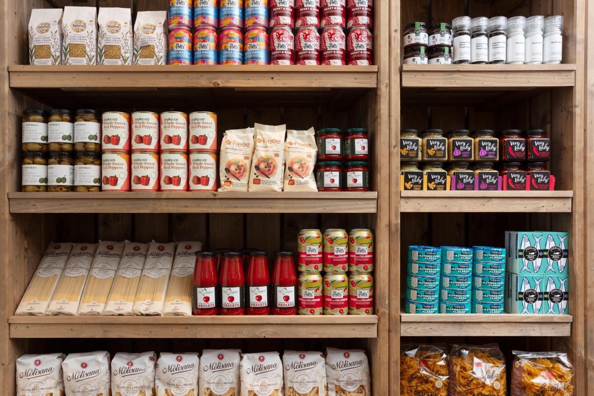 Schloss Roxburghe, Part Of Destination By Hyatt ภายนอก รูปภาพ A typical grocery store display