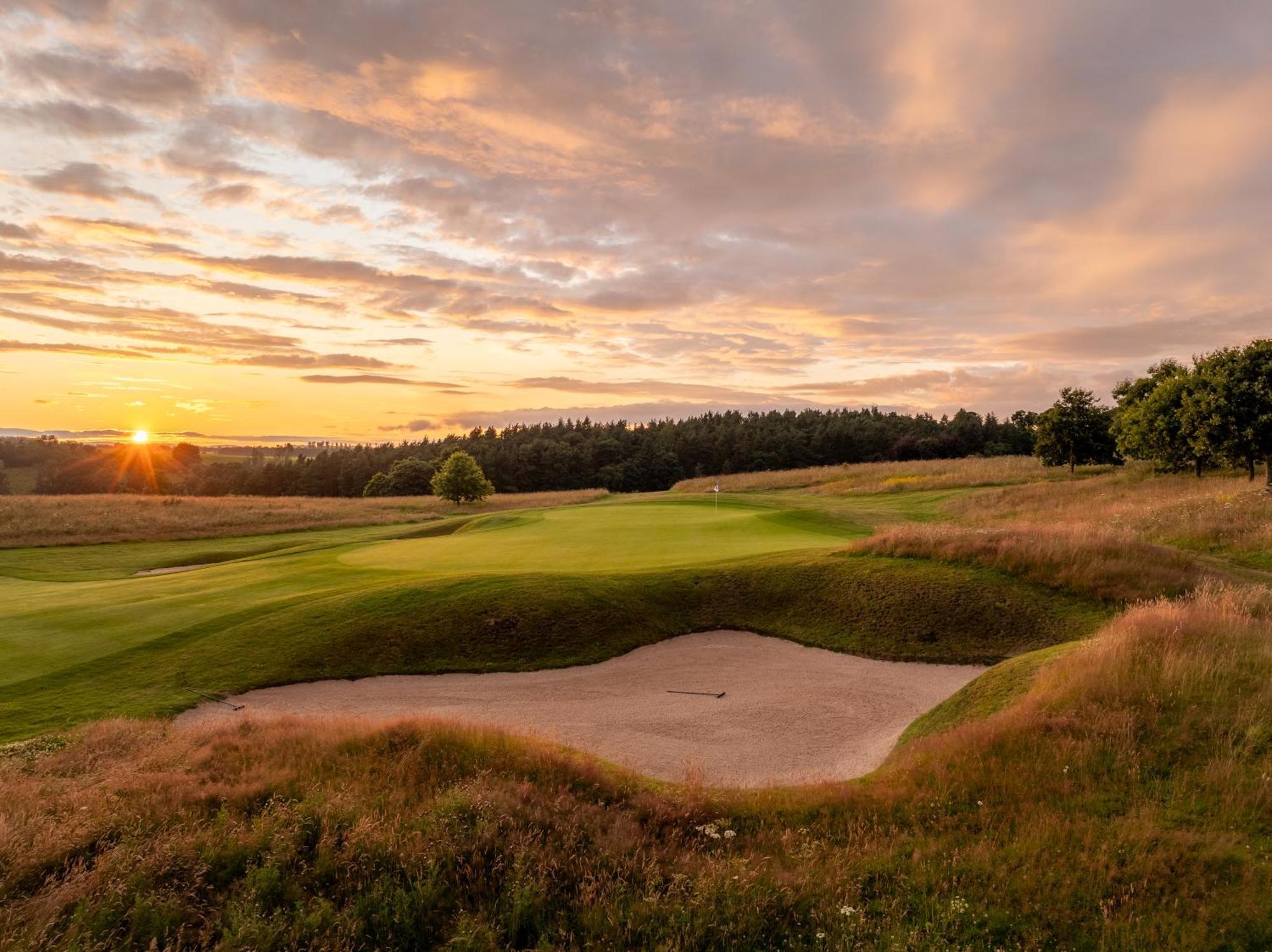 Schloss Roxburghe, Part Of Destination By Hyatt ภายนอก รูปภาพ Golf course at the Gut Kaden