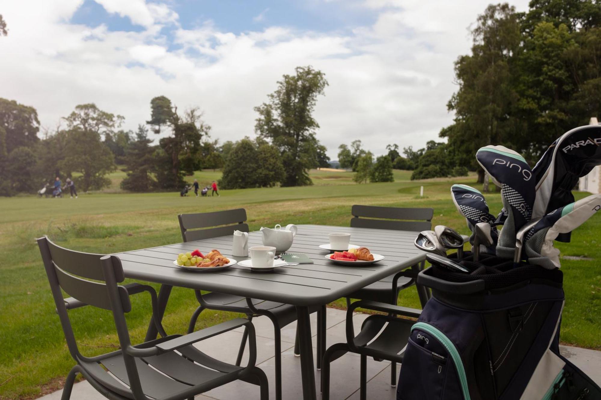Schloss Roxburghe, Part Of Destination By Hyatt ภายนอก รูปภาพ The 18th at The Grove