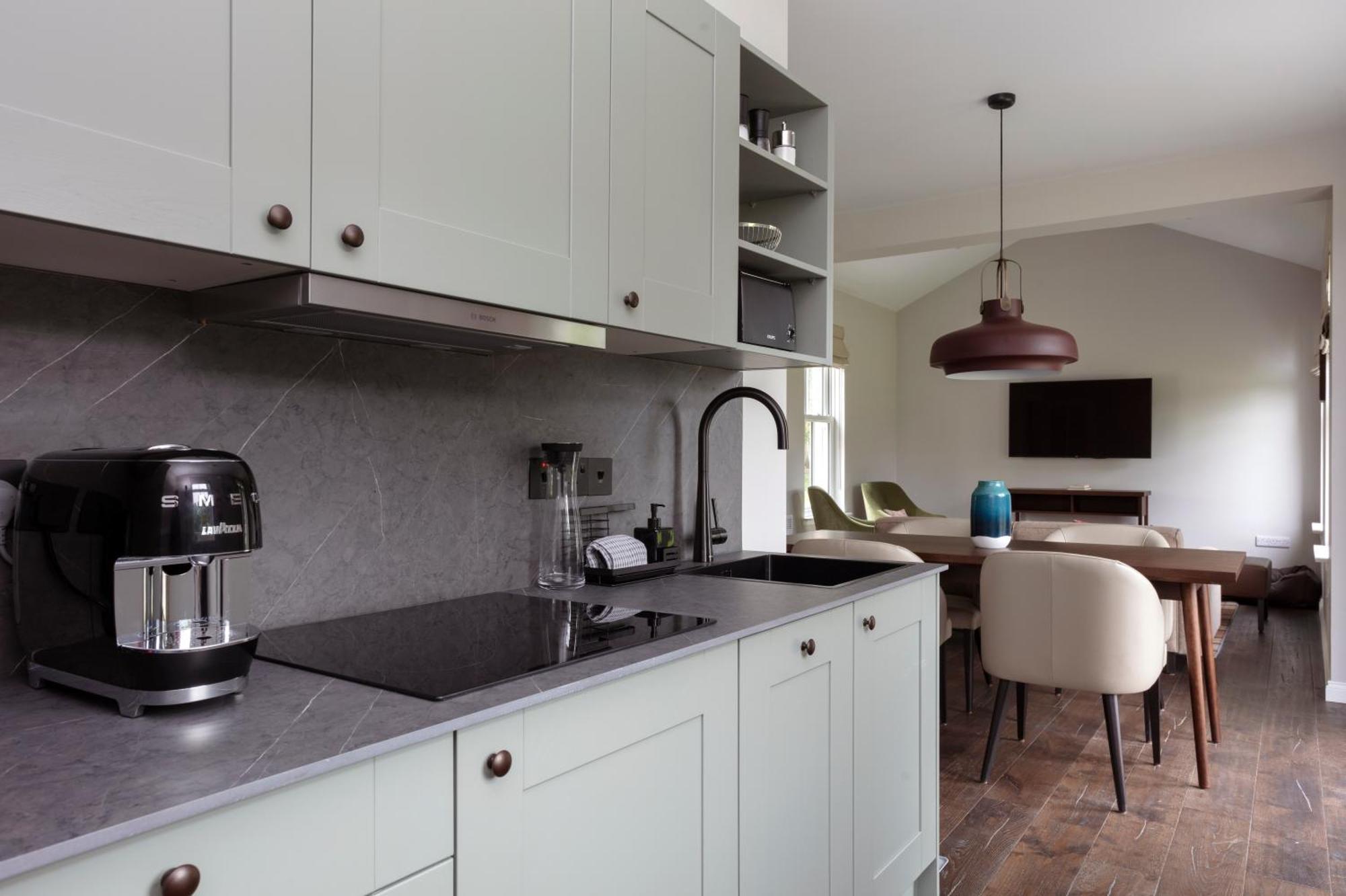 Schloss Roxburghe, Part Of Destination By Hyatt ภายนอก รูปภาพ A kitchen with a single-control tap