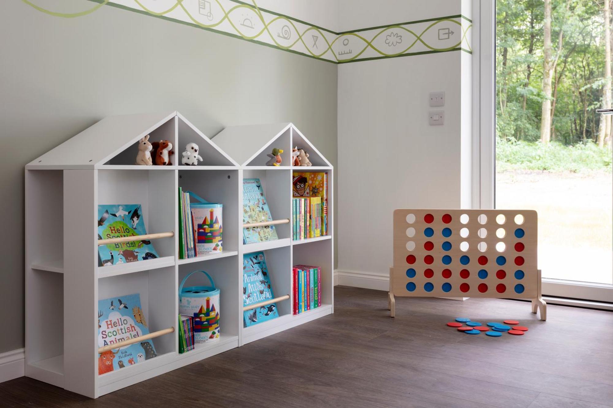 Schloss Roxburghe, Part Of Destination By Hyatt ภายนอก รูปภาพ A children's bookcase